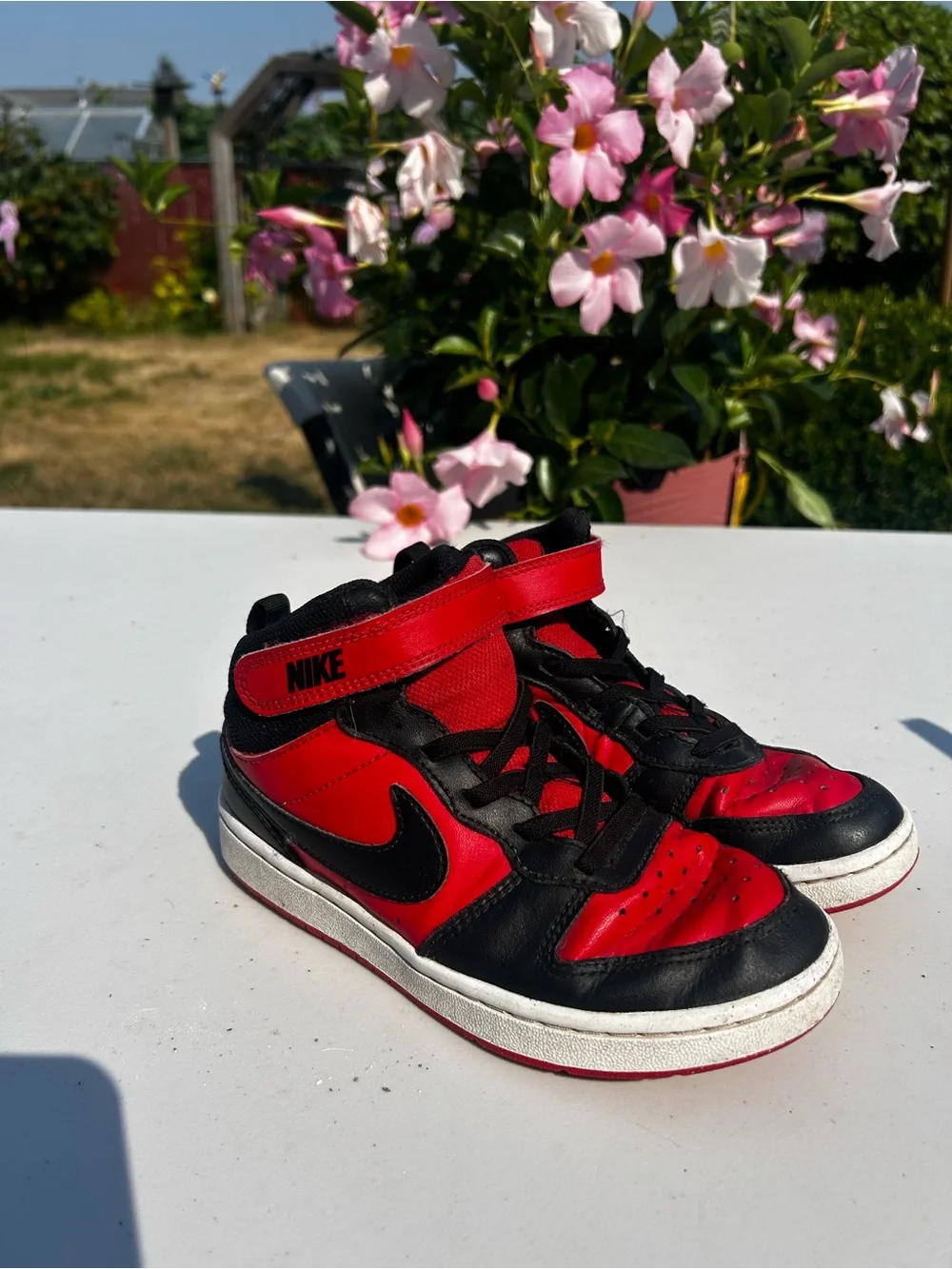 Nike court Mid2 Kids' Boy’s Red and Black High-Top Sneakers Size 1Y
